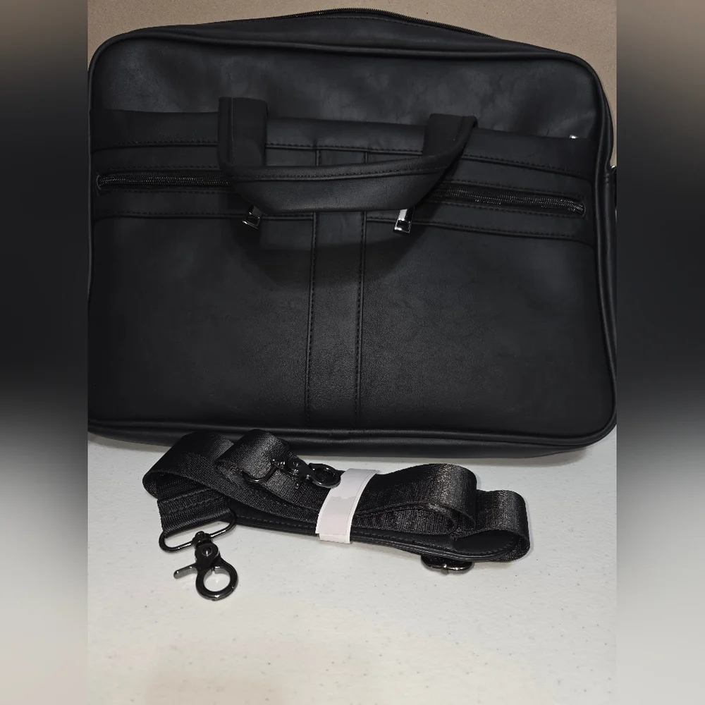 Sleek Black Leather Men's Briefcase
